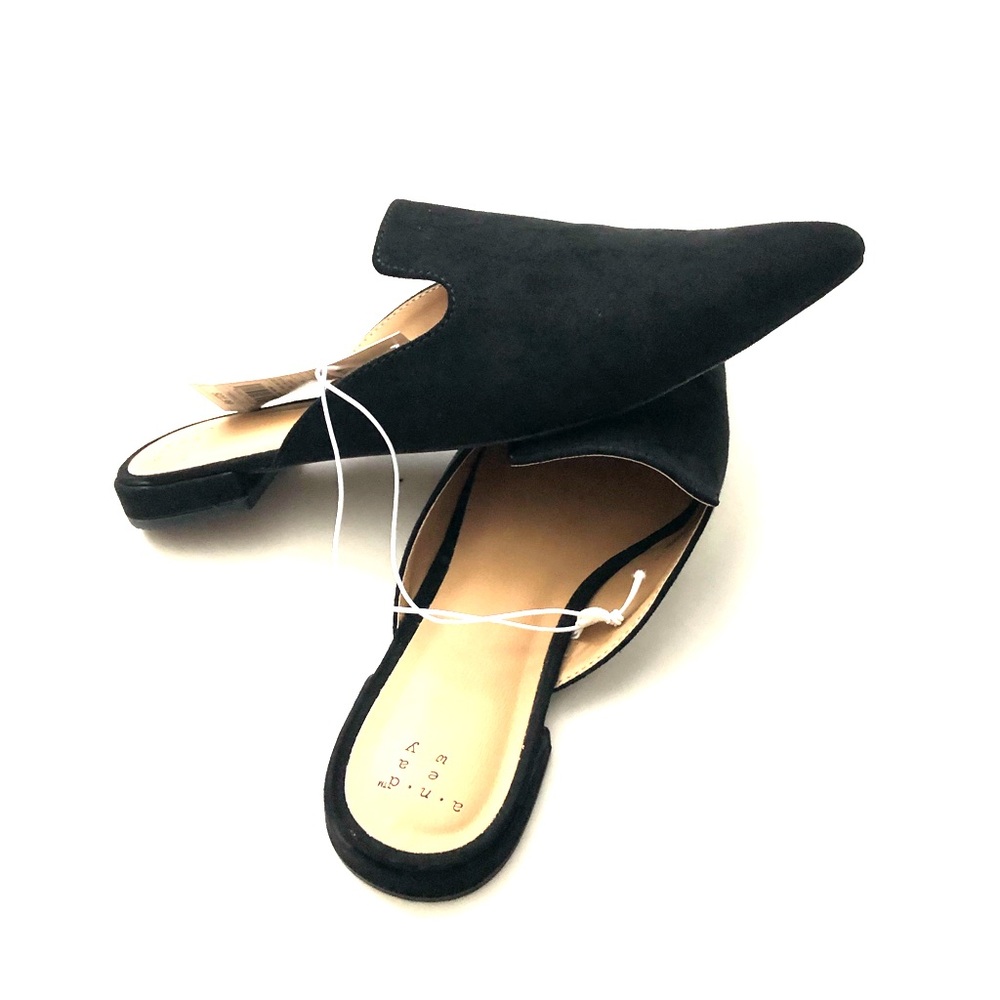 BRAND NEW slip on shoes!